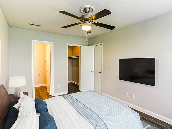4th image of 3207 Stones Throw Ln #6