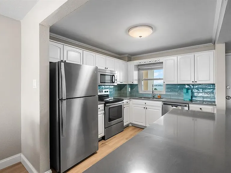 1270 Gulf Blvd #606 — Photo 7