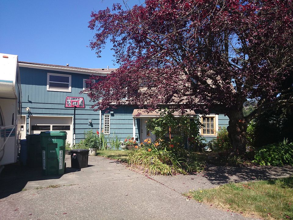 2nd image of 6011 57th Ave NE