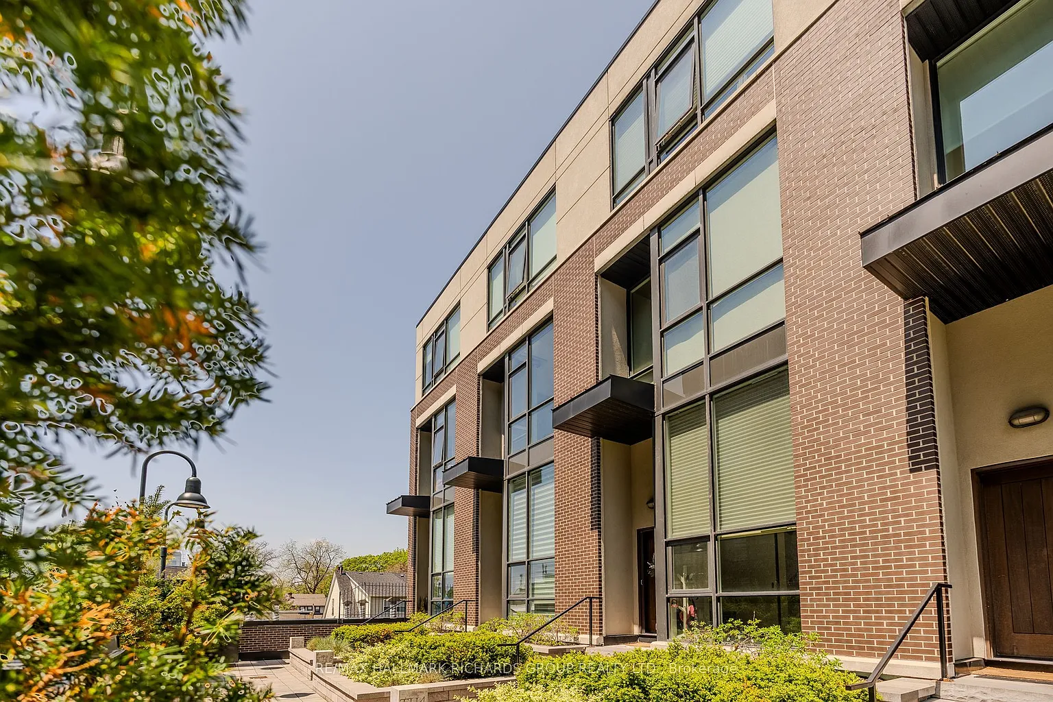 2 Bellefair Ave #Townhouse 5 photo 1