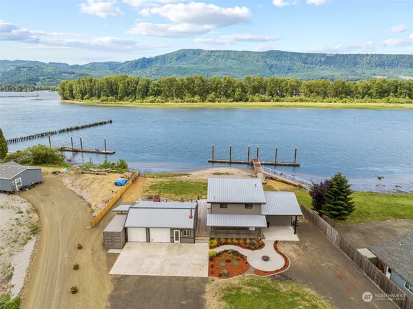 103 W Sunny Sands Road, Cathlamet, WA 98612