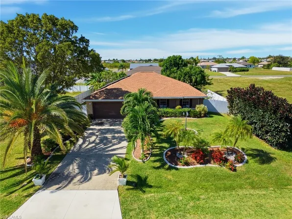 1206 NE 5th AVE, CAPE CORAL, FL 33909