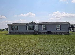 1037 Newport Loop Rd, Newport, NC 28570