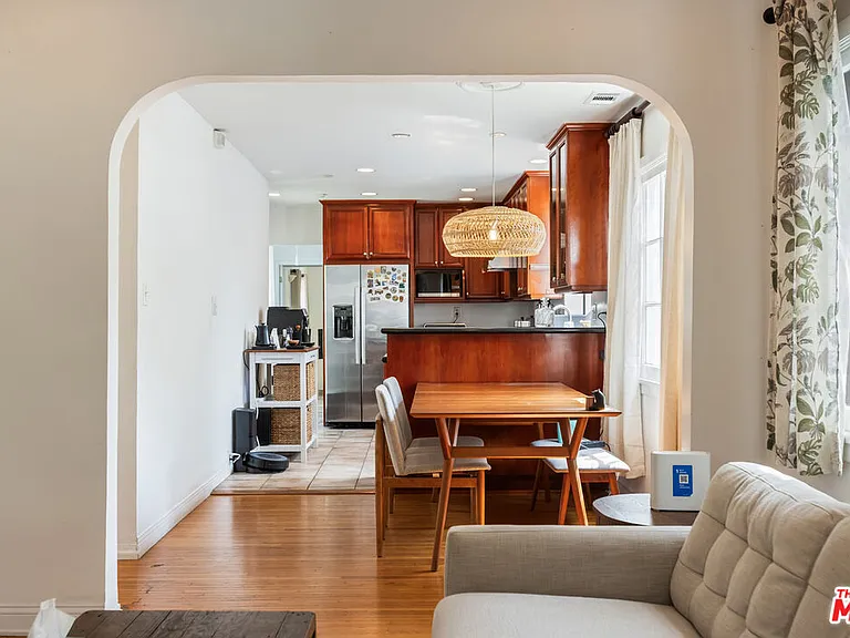 2310 Manning Ave — Photo 8
