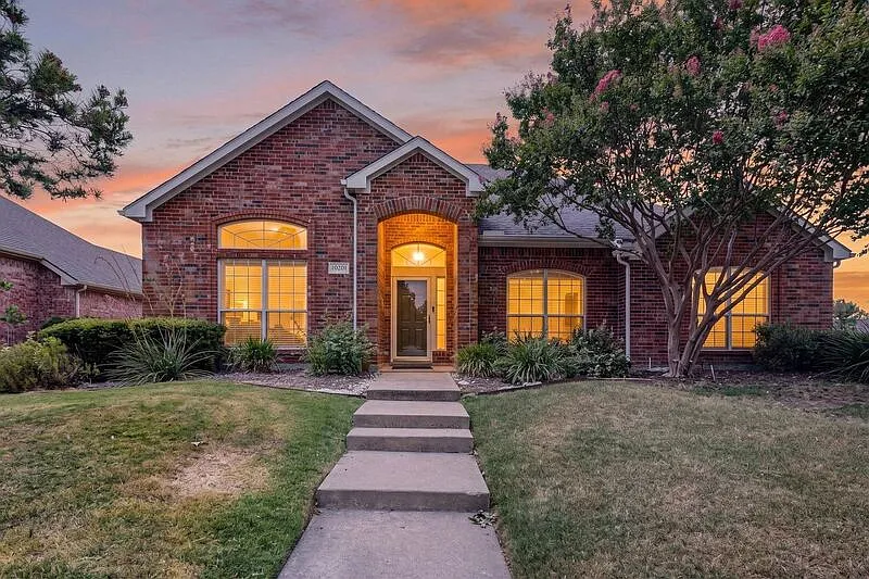 10201 Max Ln