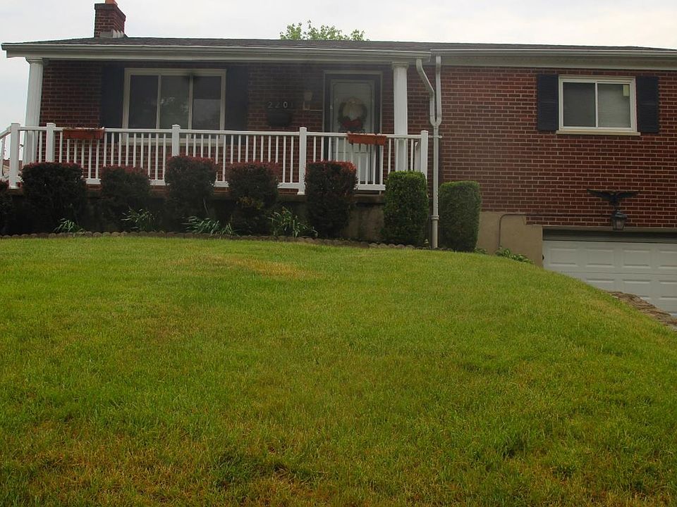 1st image of 2201 Varelman Ave