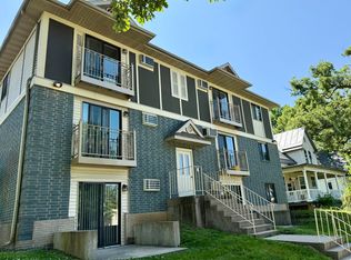 412 S Dodge St APT 1, Iowa City, IA 52240