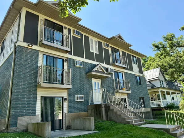 412 S Dodge St APT 1, Iowa City, IA 52240