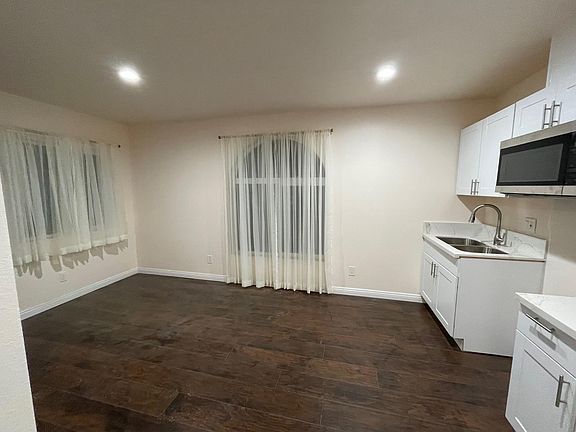 4th image of 29205 S Trotwood Ave #1/2