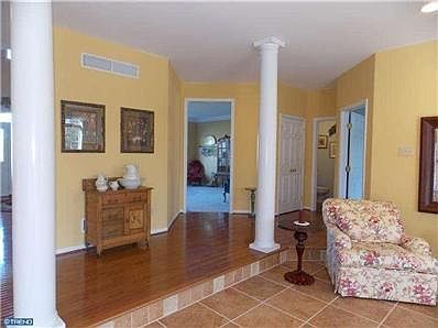 4th image of 358 Sherer Dr