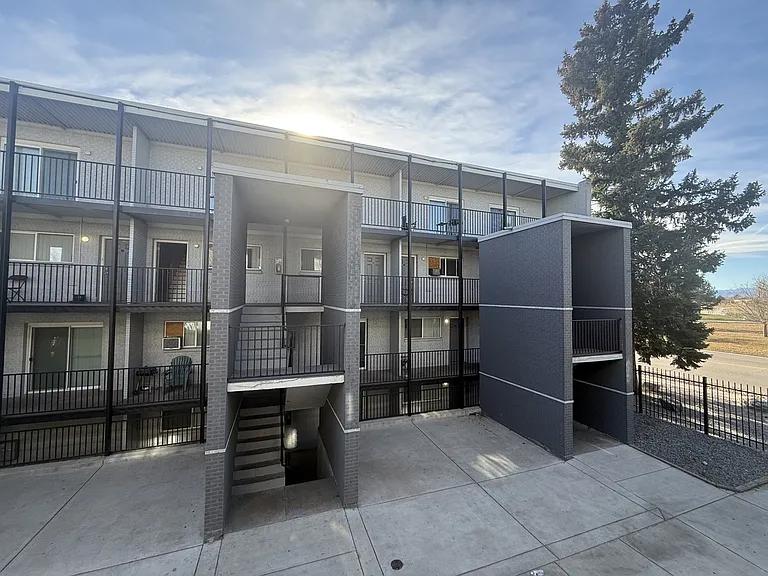 1030 Dayton St #2 — Photo 10