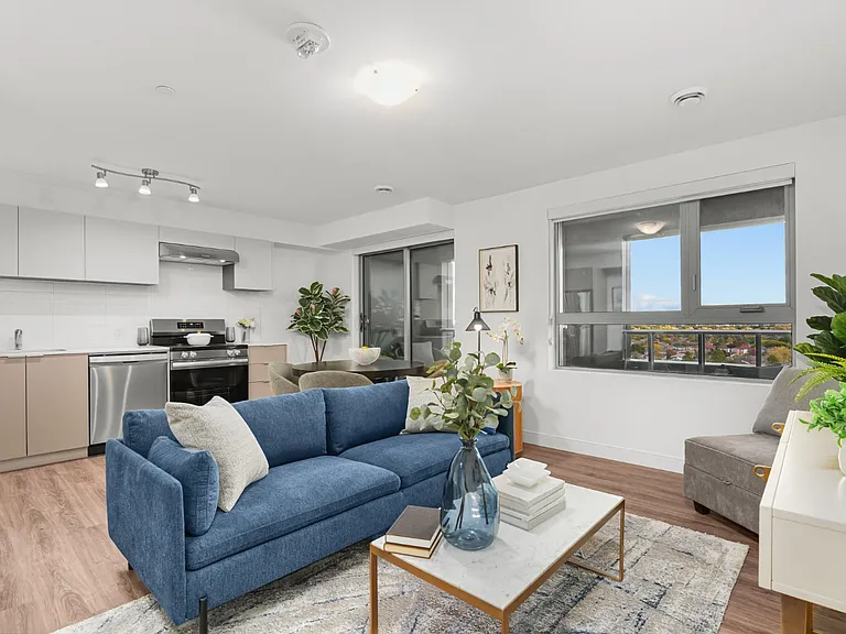 100 Manett Cres — Photo 11