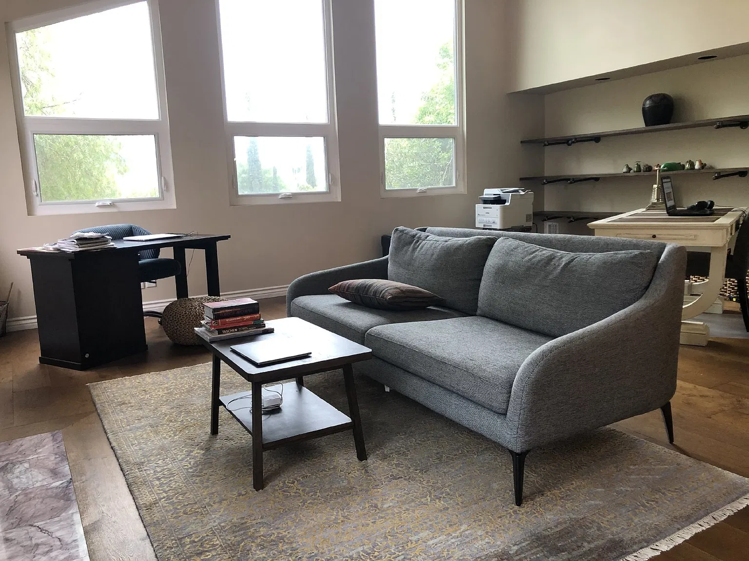 3 bed, 3.0 bath, 2365 sqft, $5,495 — Photo 2