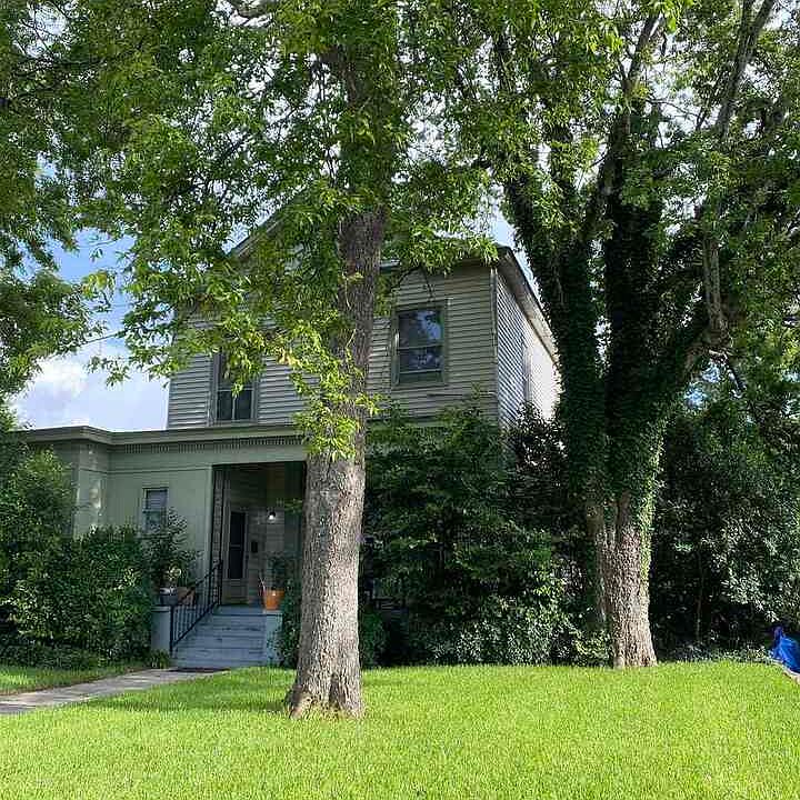 1st image of 2702 Cherokee Ave