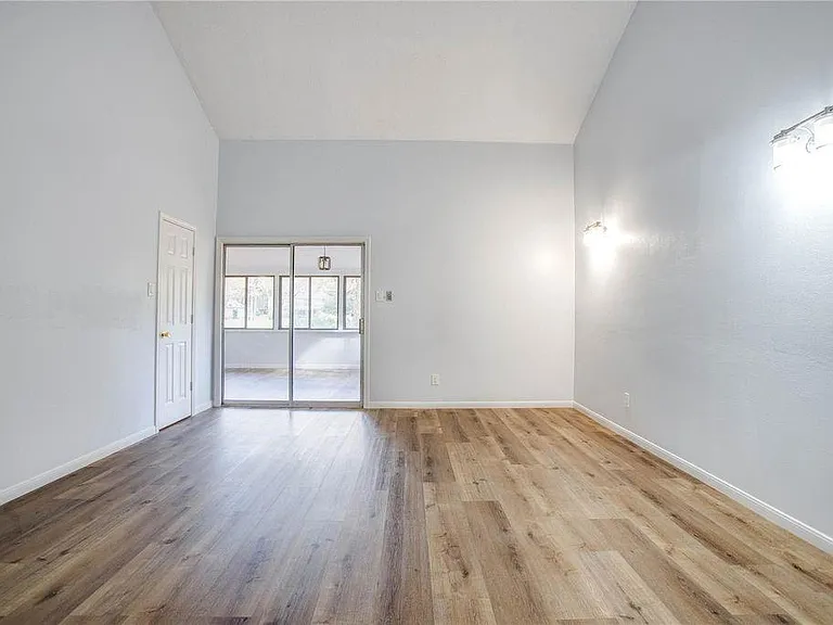 605 Jeff Davis Ct — Photo 15