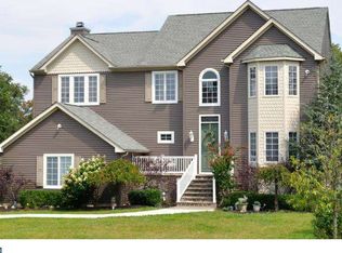 6 Jerrick Ct, Mount Laurel, NJ 08054