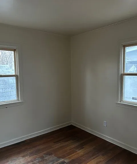 1347 Kingsley Ave — Photo 7