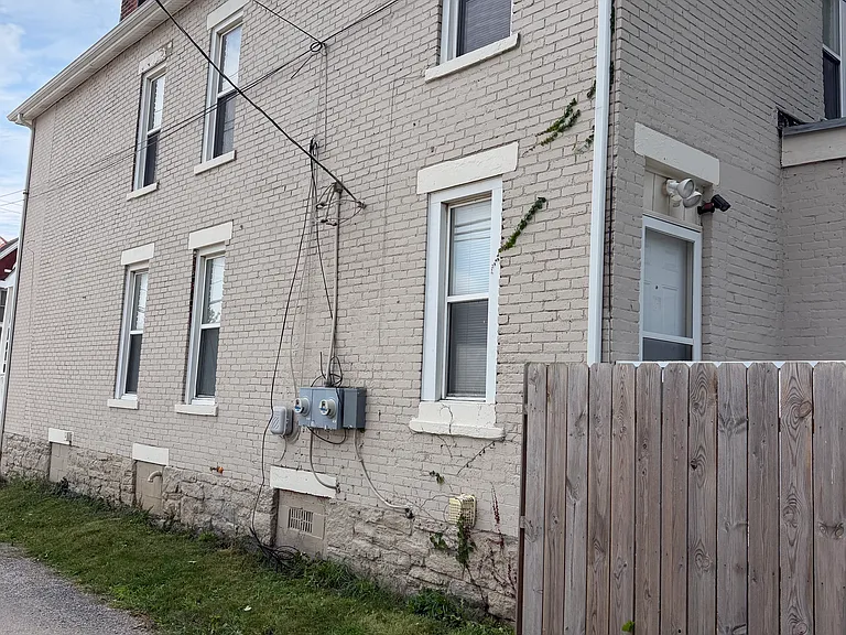 813 Wilson Ave — Photo 6