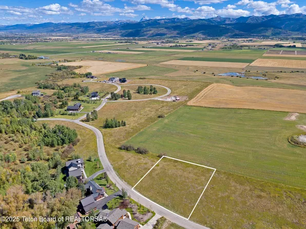 9805 Hiddenwaters Ln, Victor, ID 83455