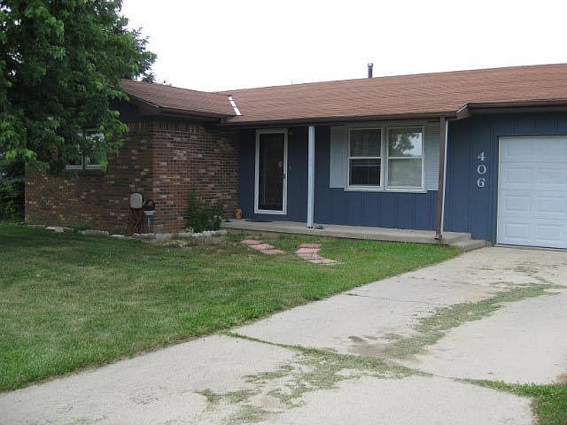 1st image of 406 W Woodcreek Dr