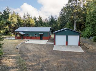 32 NW Legion Rd, Waldport, OR