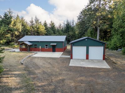 32 NW Legion Rd, Waldport, OR, 97394