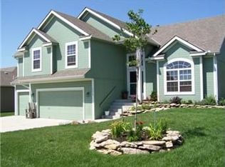 14610 Green Castle St, Smithville, MO 64089