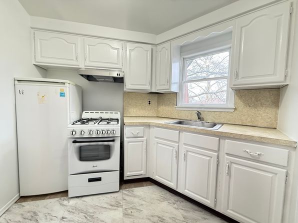 157-54 20th Rd Floor 2