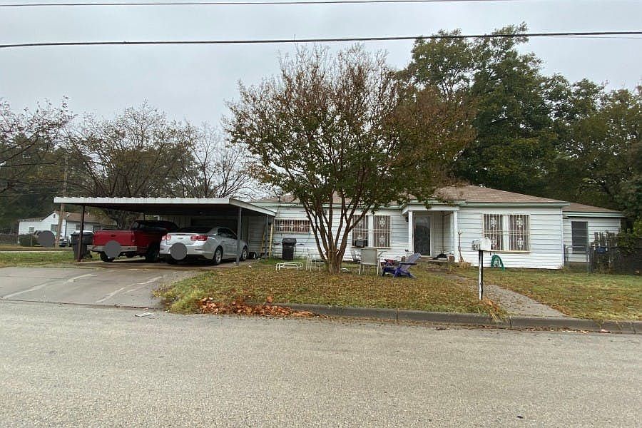 1st image of 4640 Rockwood Dr