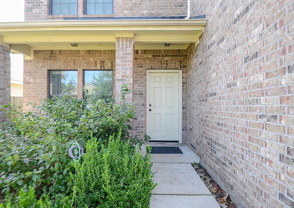 1st image of 5939 Crakston St