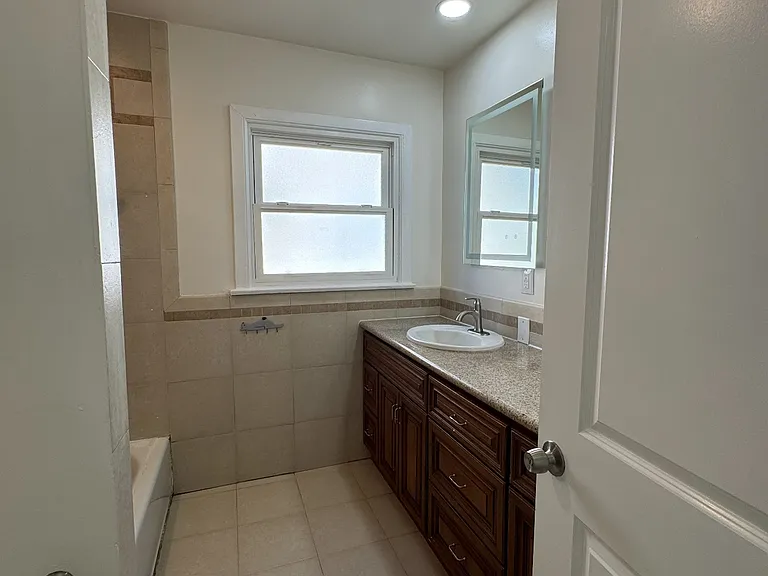 Main bathroom