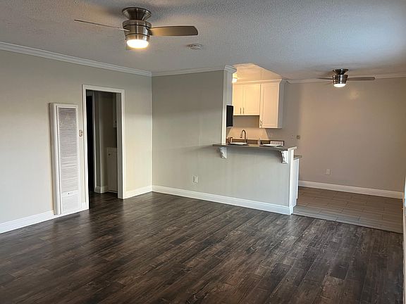 4th image of 7681 Baylor Dr #12