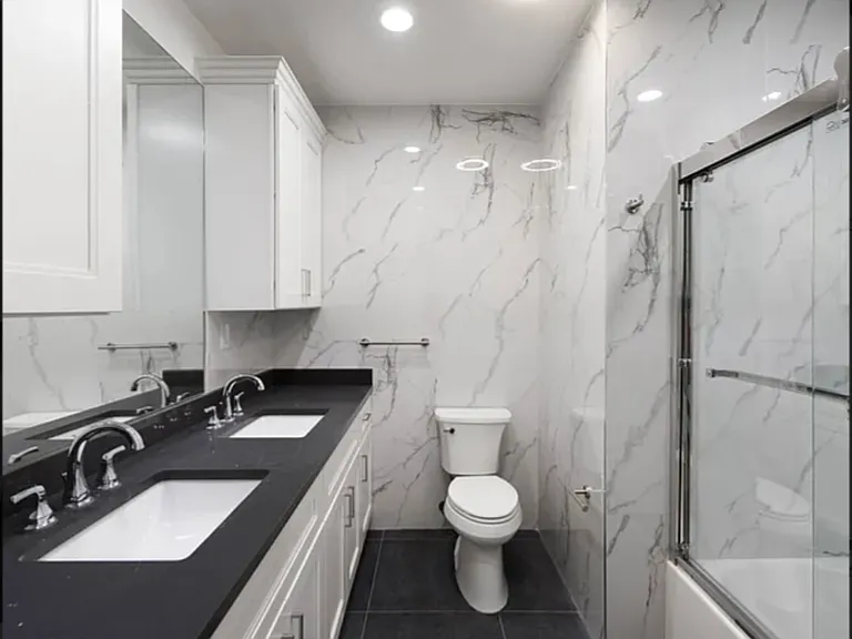 1738 E 4th St #1G — Photo 3