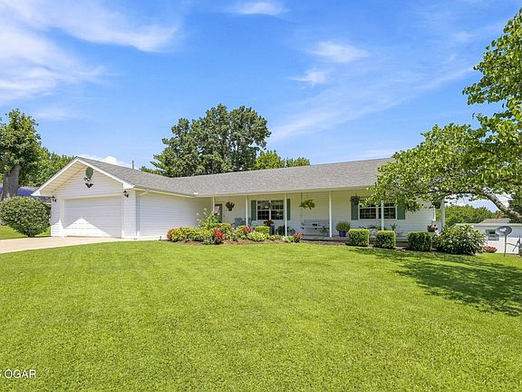 3rd image of 506 E Glenview Pl