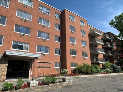 370 Central Park Ave APT 1S, Scarsdale, NY, 10583
