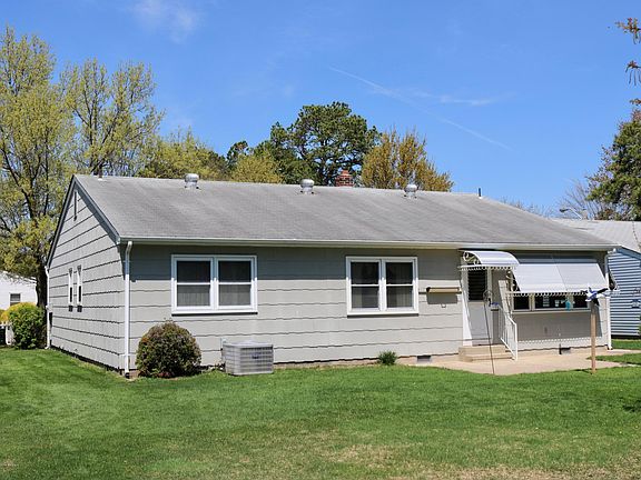 4th image of 313 Westbrook Dr