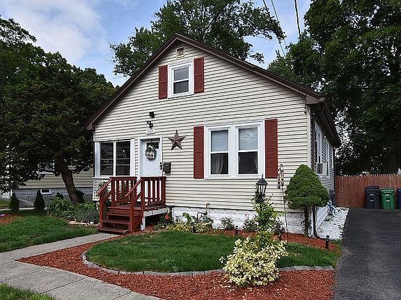 2nd image of 260 Holmes Rd
