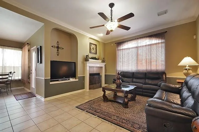 1302 Hunter Ace Way — Photo 6
