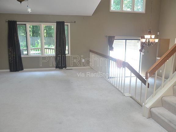 3rd image of 10107 Hearthrock Ct