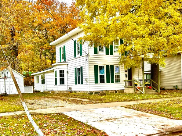215 Marion Ave, Big Rapids, MI 49307