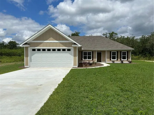 140 Satilla Sands Dr, Waynesville, GA 31566