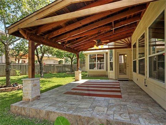 4th image of 2902 Cashell Wood Dr