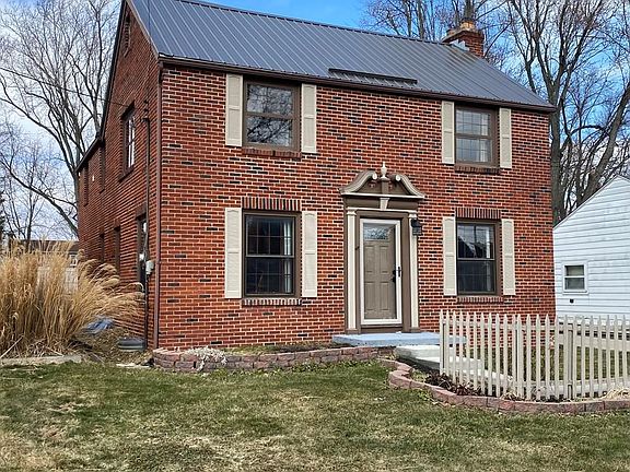 2nd image of 542 Cline Ave
