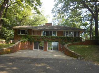 960 Ferndale Rd W, Wayzata, MN 55391