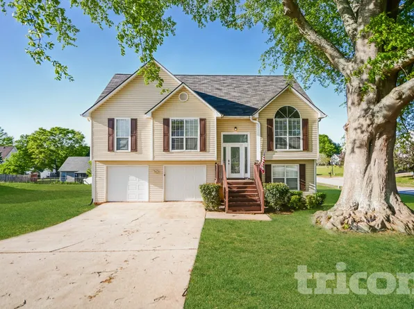 241 Huntington Dr, McDonough, GA 30253