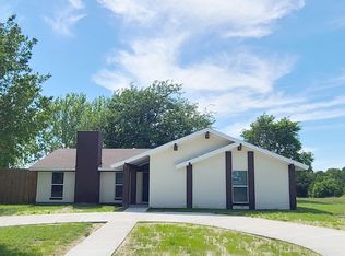 202 Farr Hill Ln, Farmersville, TX 75442