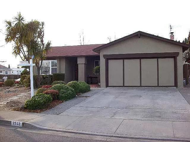 2512 Begonia St photo 1