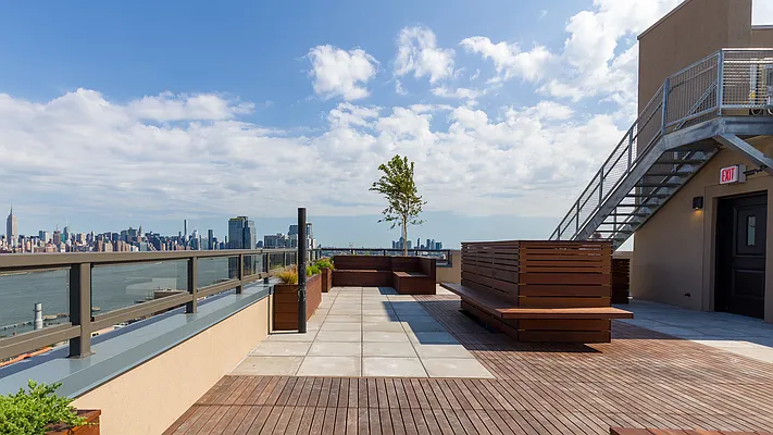 Rented by Nooklyn NYC LLC | media 31