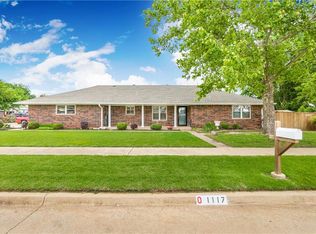 1117 NE 5th St, Moore, OK 73160