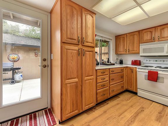2nd image of 5661 Spyglass Ln